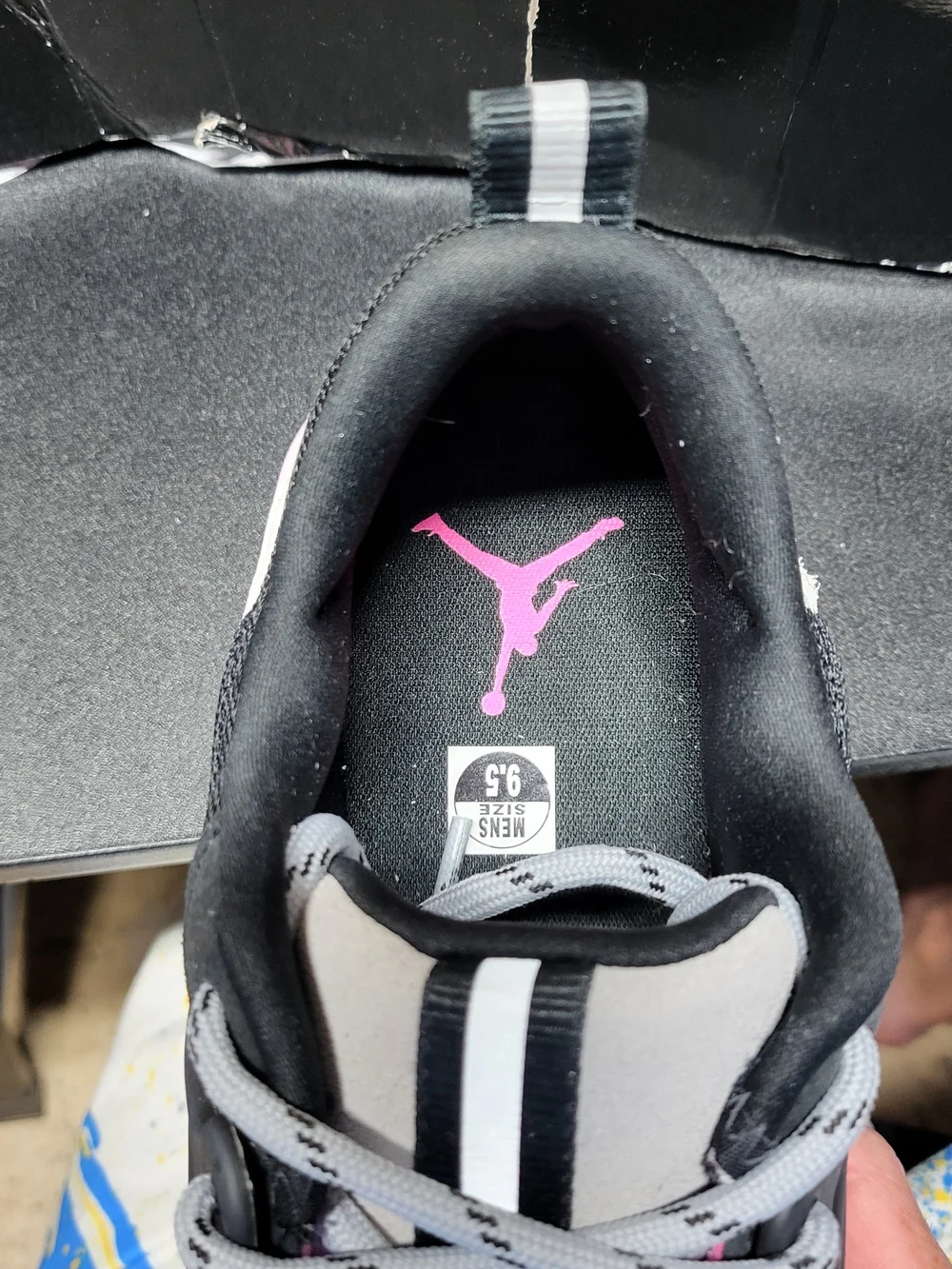 *NEW* Jordan TRunner O/S  Low Shoes Wolf Grey/Pink Blast Size Men 9.5 Women 11